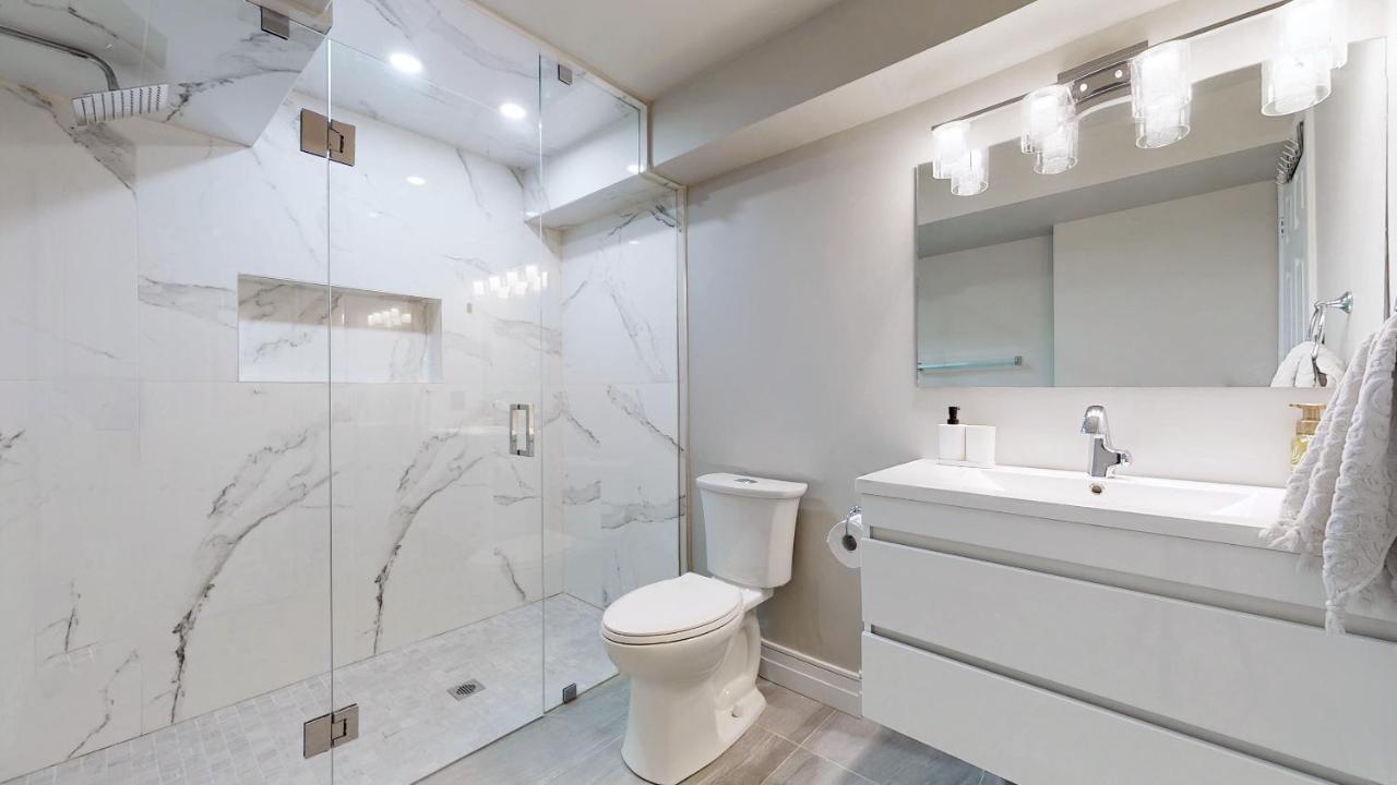 Stunning 2Br Lower Level Unit 沃恩 外观 照片